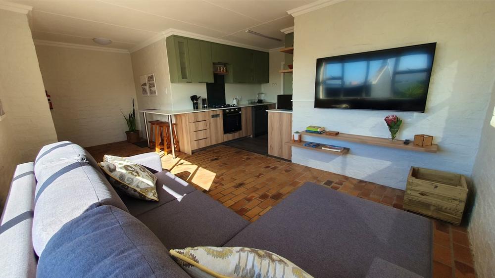 Pikkewyn Apartment (2)